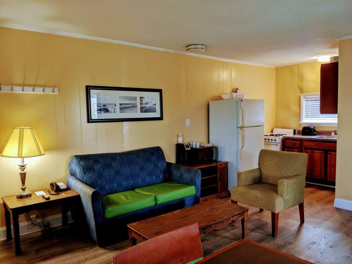 ناجز هيد Colonial Inn المظهر الخارجي الصورة